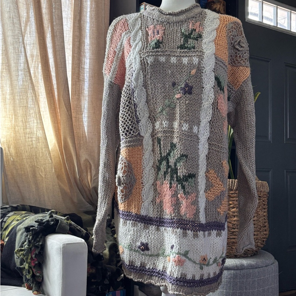 Floral Patchwork Knit Sweater - Gray and Pink